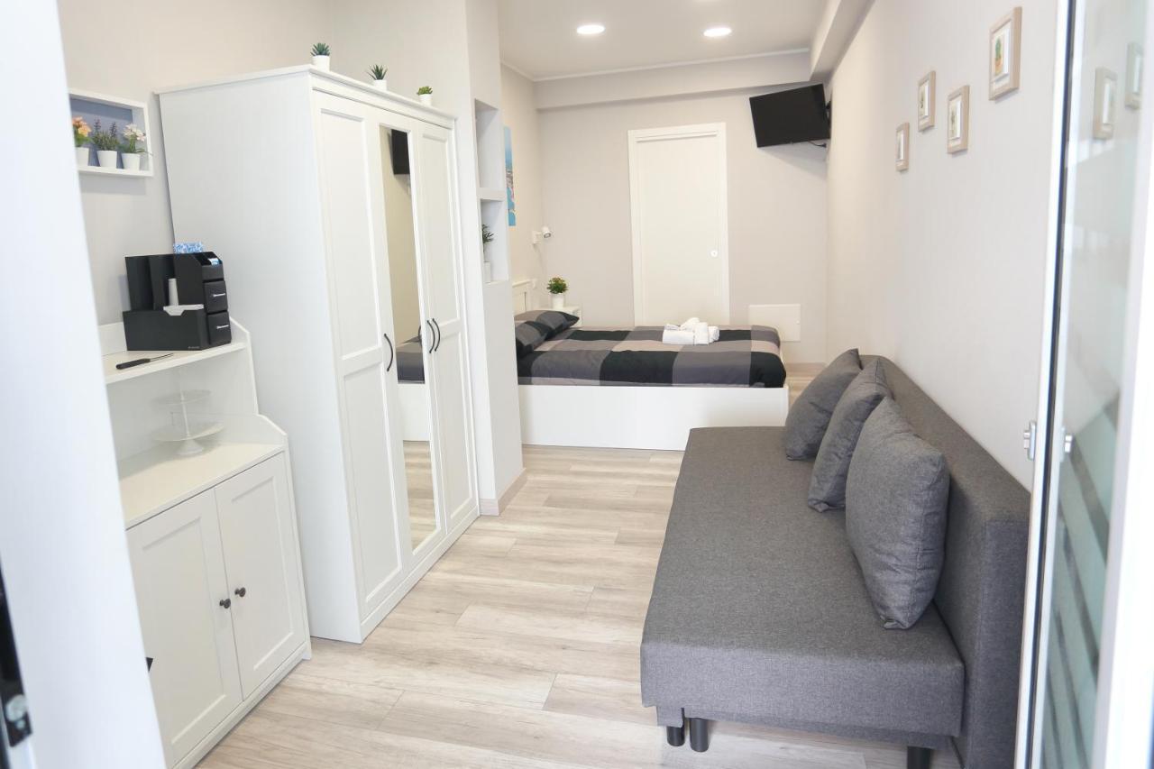 Ag Luxury Rooms Giardini Naxos Εξωτερικό φωτογραφία